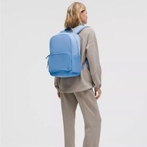 Lululemon Everywhere Backpack 22L- Pool Party/Ocean Air